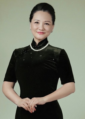 演员-张小梅
